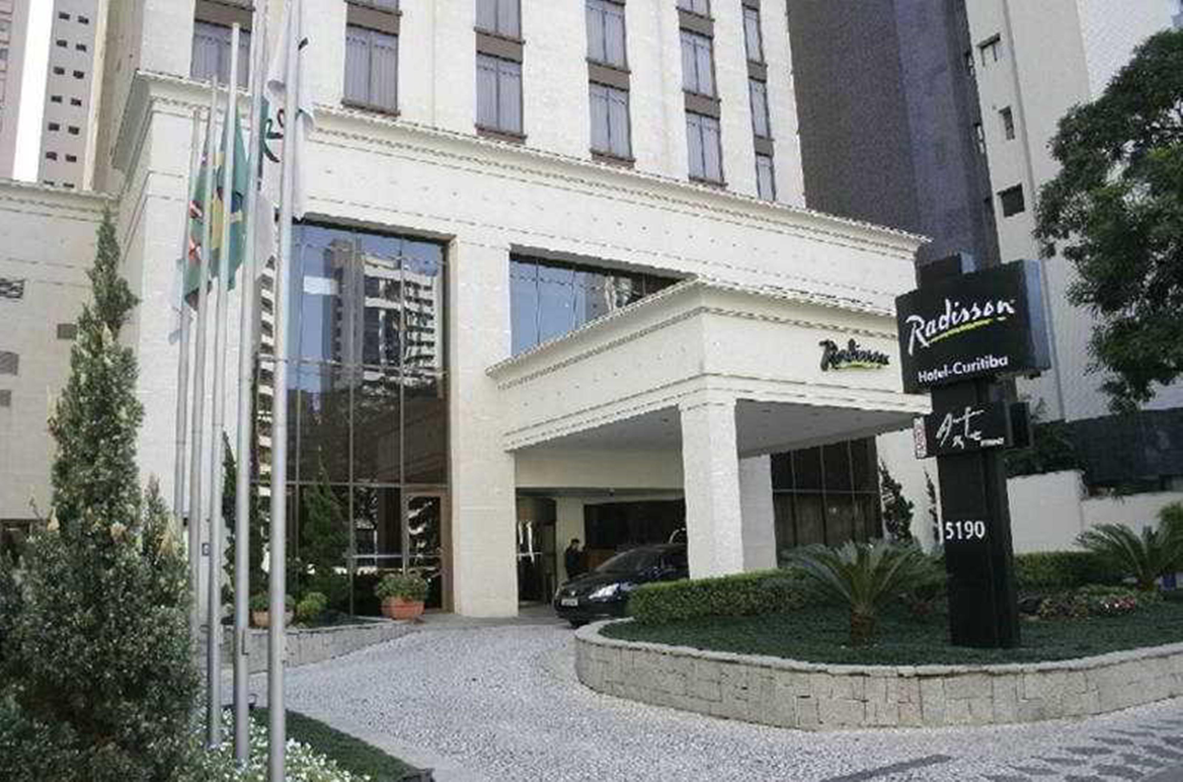 Radisson Hotel Куритиба Экстерьер фото Radisson Hotel, Athens