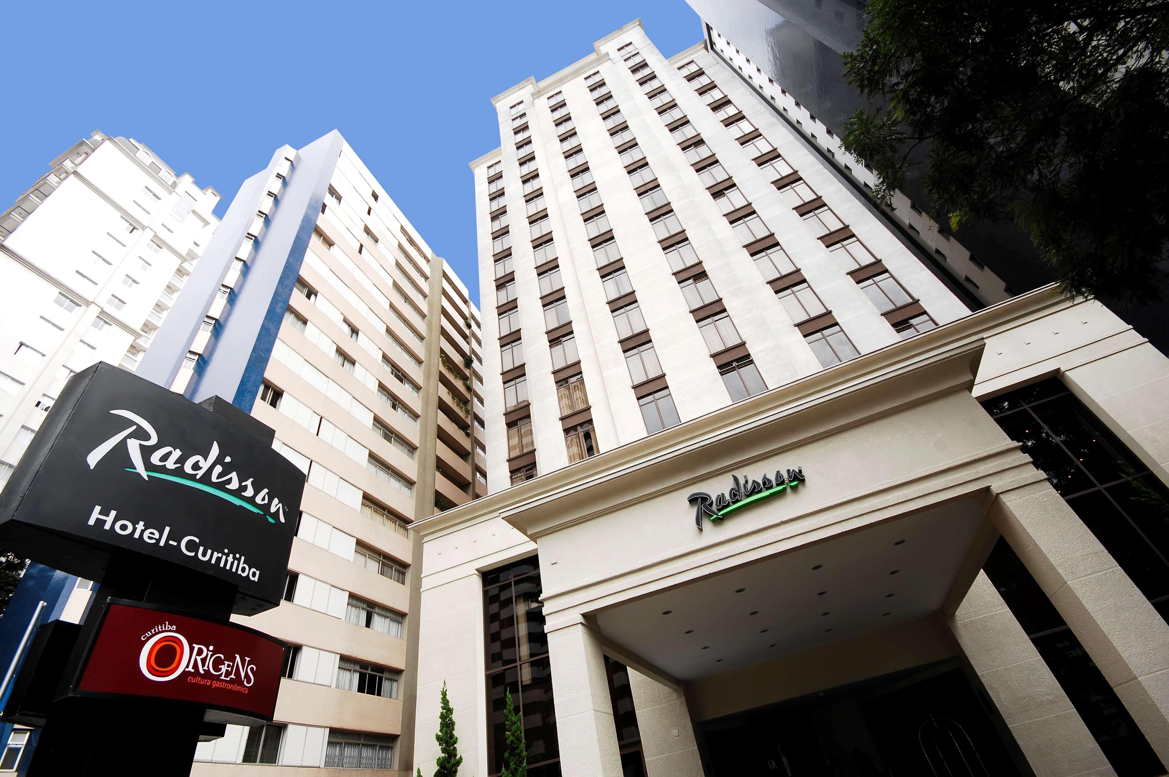 Radisson Hotel Куритиба Экстерьер фото Radisson Hotel Curitiba