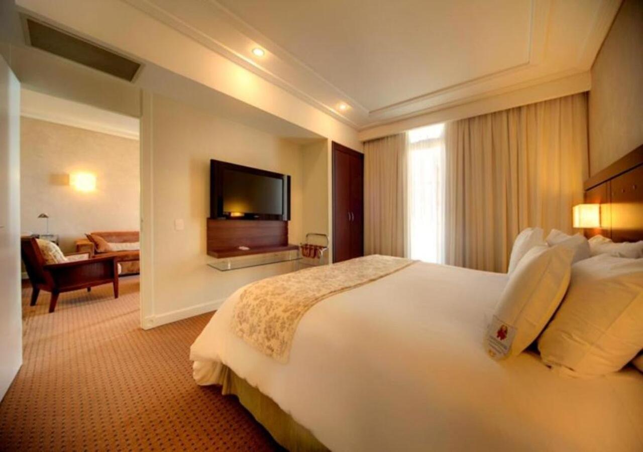 Radisson Hotel Куритиба Экстерьер фото